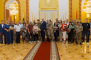 Оренбуржцам вручены госнаграды