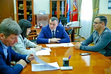 Совещание с руководителями фракций