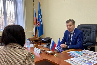Владимир Окшин провел прием граждан
