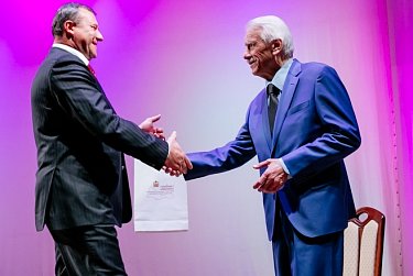 Законодатели поздравили Владимира Канюкова с 75-летием