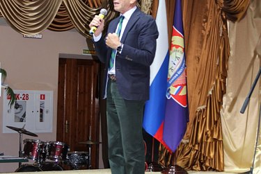 Геннадий Аверьянов поздравил первокурсников