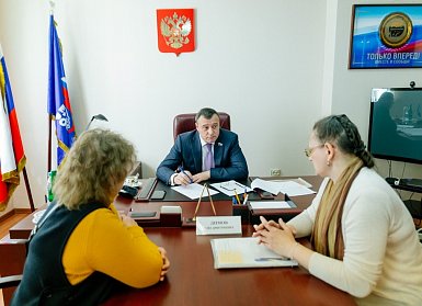 Вникнуть в проблему и максимально помочь каждому человеку