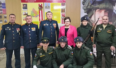 Ольга Хромушина посетила Тоцкий гарнизон