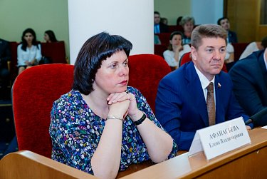 Парламент региона провел очередное заседание