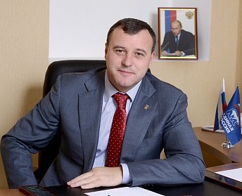 Олег Димов поздравил учителей