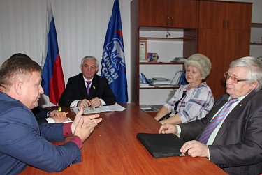 Вопросы, заданные депутатам, не остаются без ответов