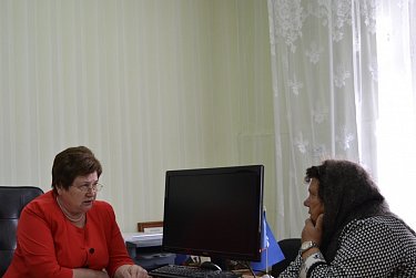 К депутату за помощью