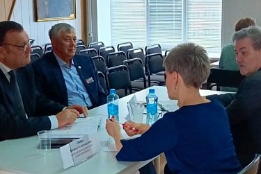 Помочь и поддержать