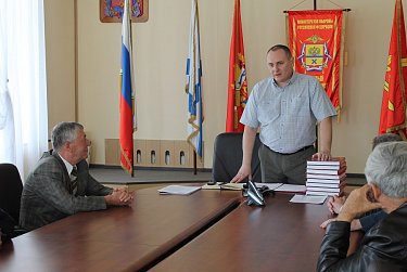 В Оренбурге издана книга об истории областного комиссариата