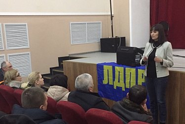 Депутаты фракции ЛДПР продолжают поездки в территории региона