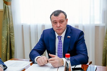 Подготовка к очередному заседанию областного парламента