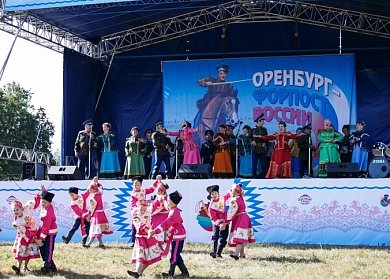Депутаты посетили фестиваль казачьей культуры