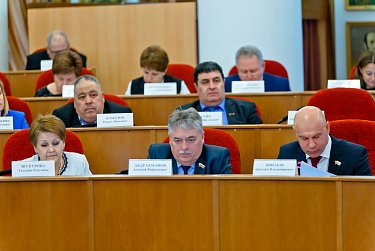 Парламент региона провел очередное заседание