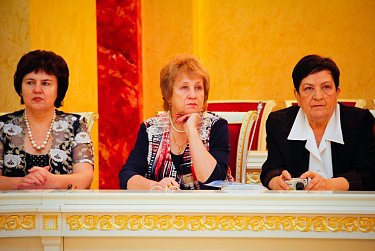 Органы ЗАГСа Оренбуржья отметили 100-летнюю годовщину