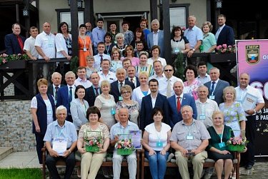  Аркадий Швецов поздравил активистов горно-металлургического профсоюза 