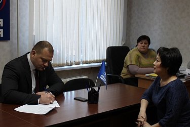 Сергей Салмин провел прием граждан в Первомайском районе