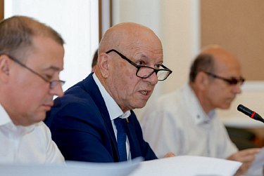 Образование нуждается в деньгах