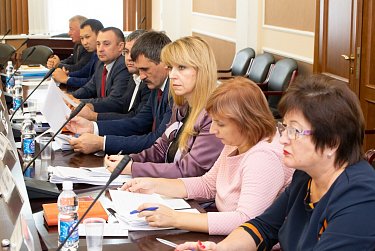 Комитет по АПК рассмотрел финансовые вопросы