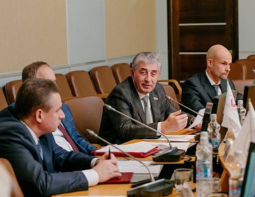 К 25-летию Конституции РФ