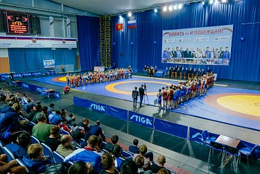 Оренбуржье собрало сильнейших борцов