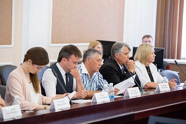 Рассмотрены инициативы Молодежного парламента