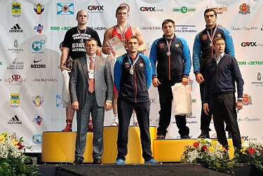 Золото Чемпионата России - у оренбургского боксера!