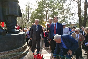 Встречаются «дети войны»