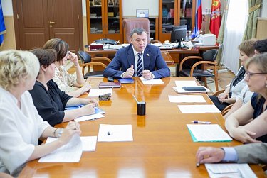  В центре внимания – вопросы законотворчества