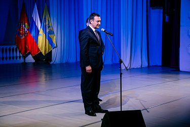 «И я ваши возьму имена, чтоб назвать ими дочку и сына…»