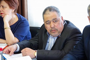 Совершенствуя региональное законодательство