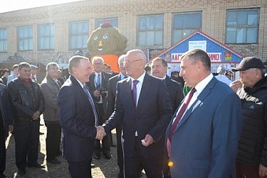 Адамовскому району – 90 лет