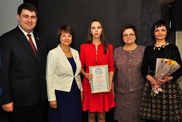 Вручены награды победителям областного конкурса «Женщина – героиня и созидательница»