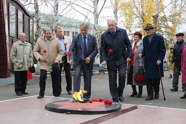 Депутаты вспоминают годы работы в комсомоле