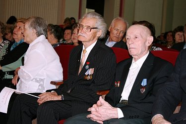 Историю делают люди