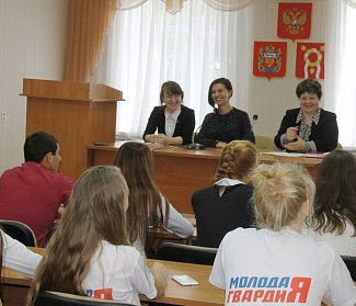 Молодые парламентарии посетили Александровский район