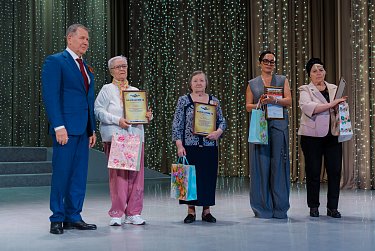 Песня строить и жить помогает