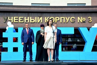 Олег Димов пожелал оренбургским студентам настойчивости и успешной сдачи сессии 