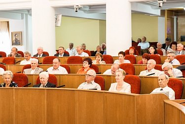 Помощь должна быть адресной