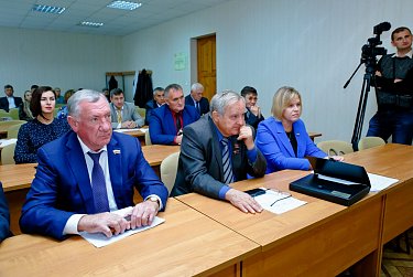 Парламентская информационная группа работала в Александровском районе