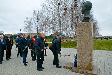 Депутаты провели День информации в Шарлыкском районе