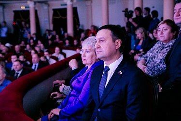 «И я ваши возьму имена, чтоб назвать ими дочку и сына…»