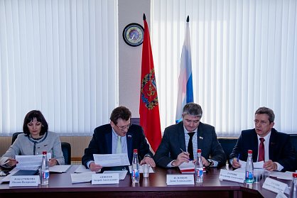 На повестке дня - законы экономической сферы
