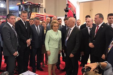 Оренбургская делегация принимает участие в Форуме регионов