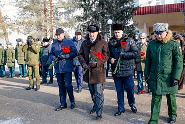 100-летию создания Красной Армии посвящается