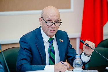 Геннадий Аверьянов: «В работе над бюджетом следует придерживаться системного подхода и мыслить стратегически»