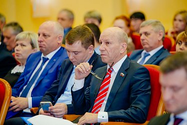 Обсуждаются конкретные шаги по реализации Послания Президента Федеральному Собранию