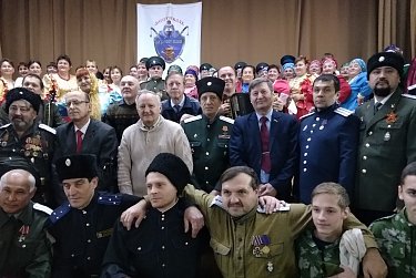 На фестивале казачьей песни