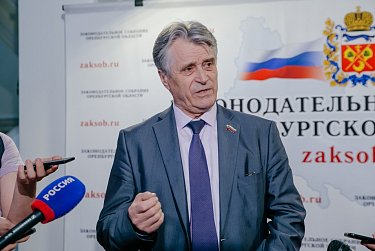 Александр Жарков: «Селяне должны производить, а задача государства – помогать аграриям реализовать свою продукцию»