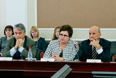 На заседании бюджетного комитета