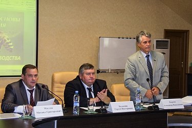 Александр Жарков о перспективах пчеловодства